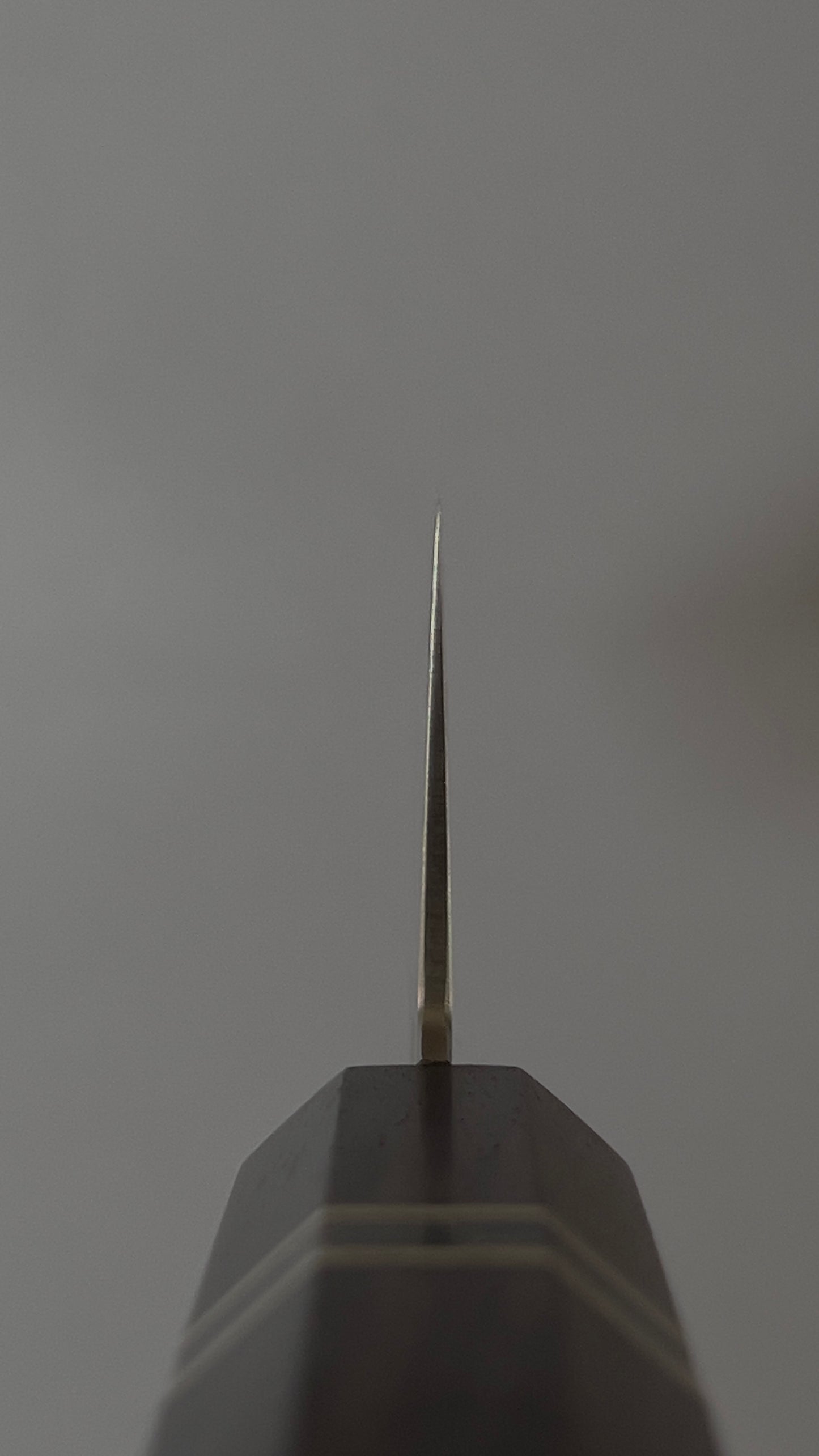 Toshitaka damask Kiritsuke 180 mm