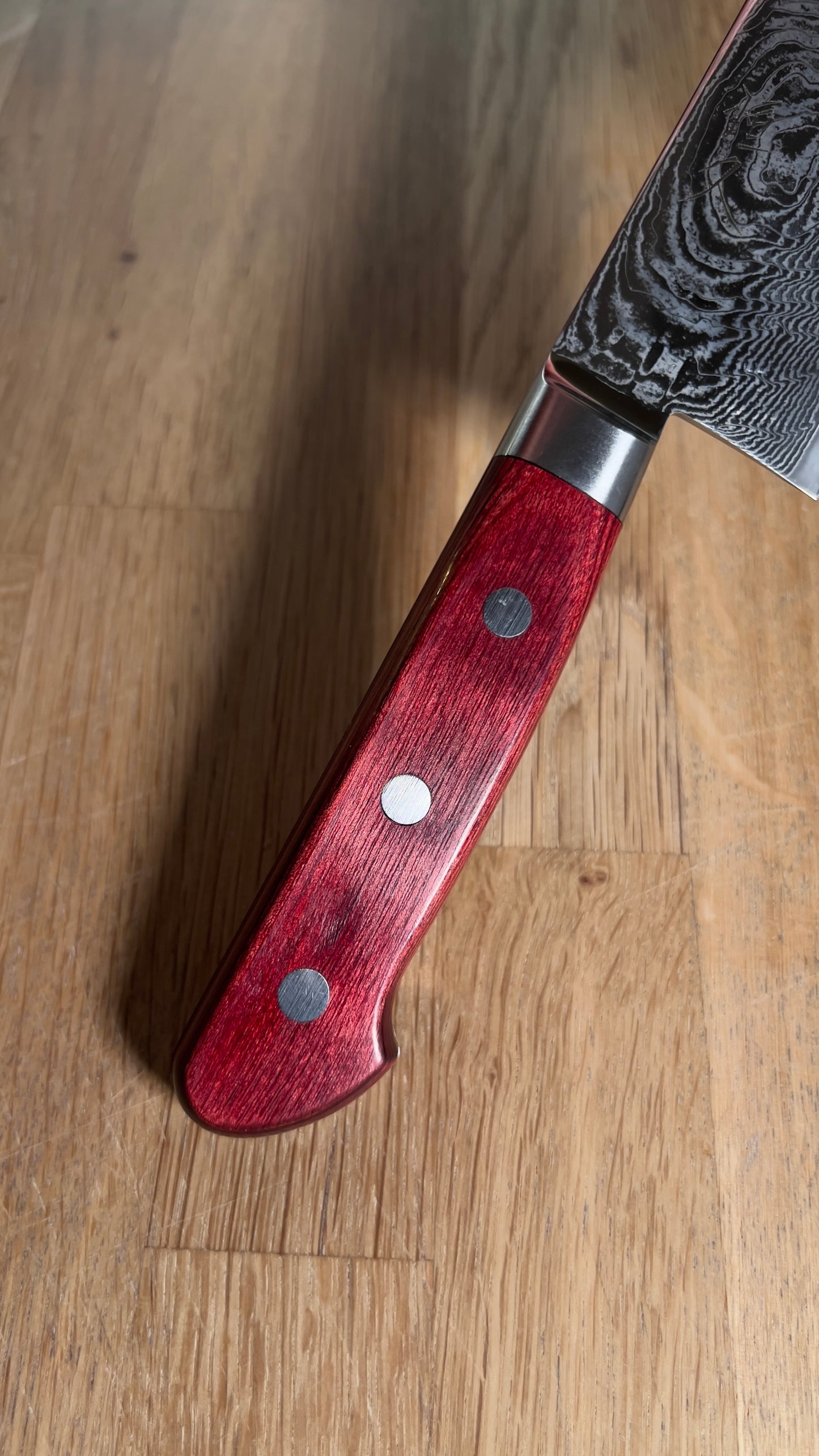 Tsunehisa Damascus Nami Santoku 180 mm