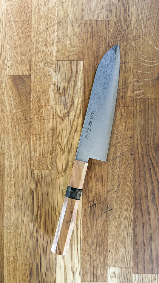Toshitaka Damask Santoku 180 mm blad