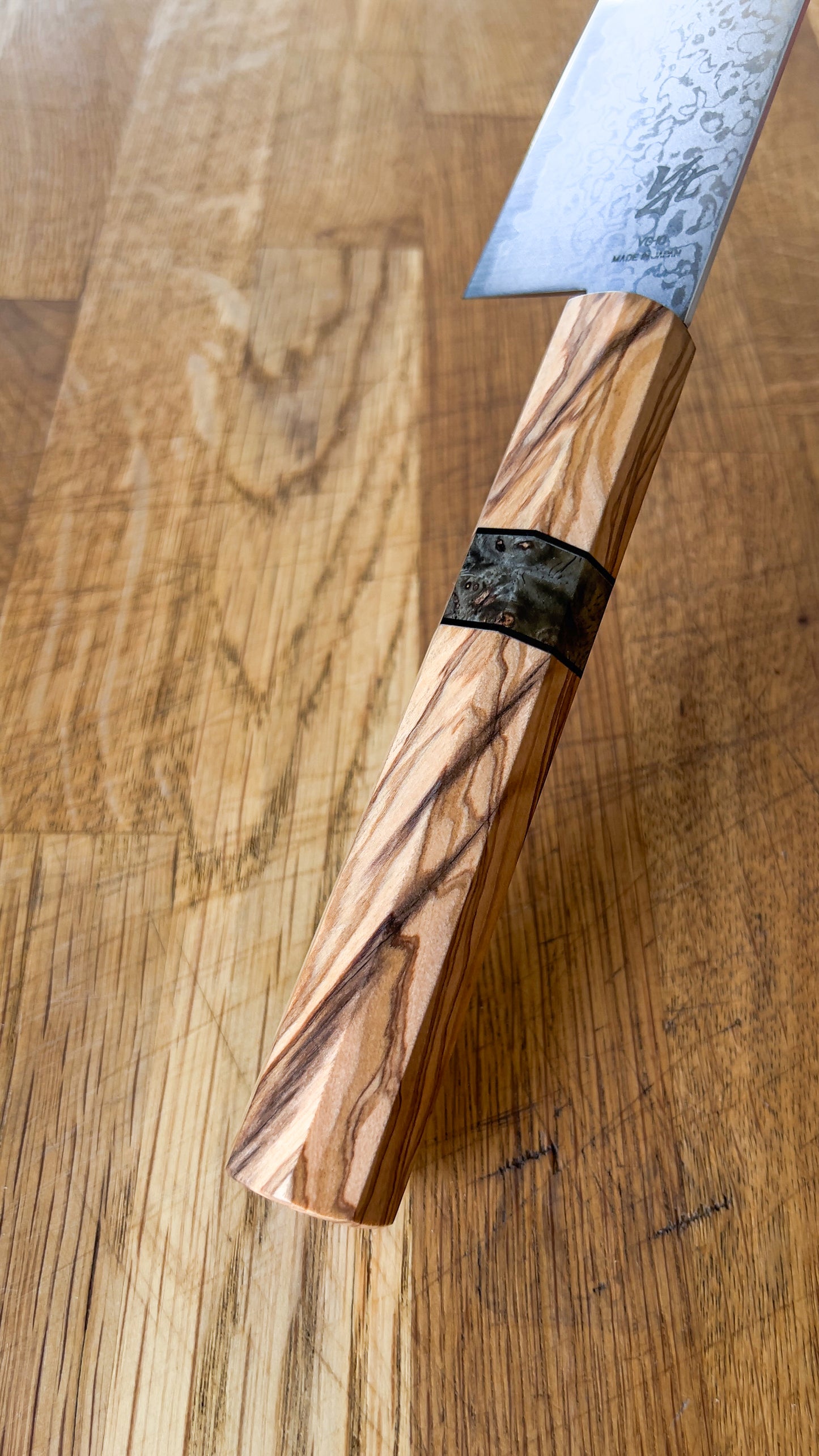 Toshitaka Damask Santoku 180 mm blad